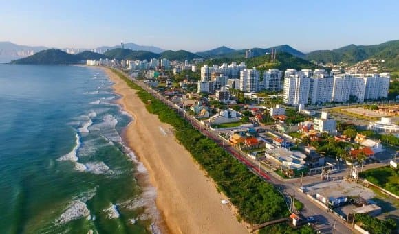 Imagem Guia prático da Praia Brava: serviços e comércios
