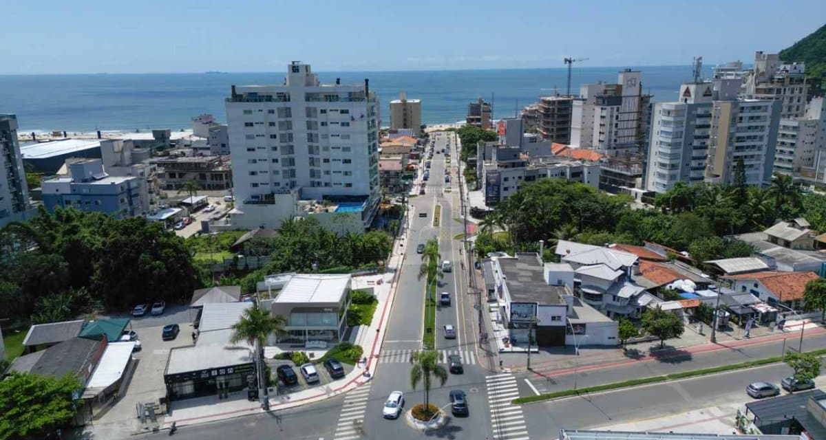 Obras na Praia Brava: infraestrutura, mobilidade e sustentabilidade em foco